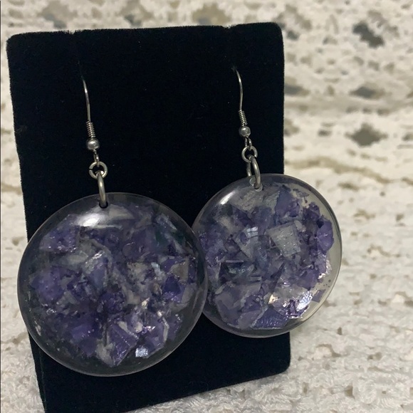 Blue Shell Earrings - Picture 2 of 3